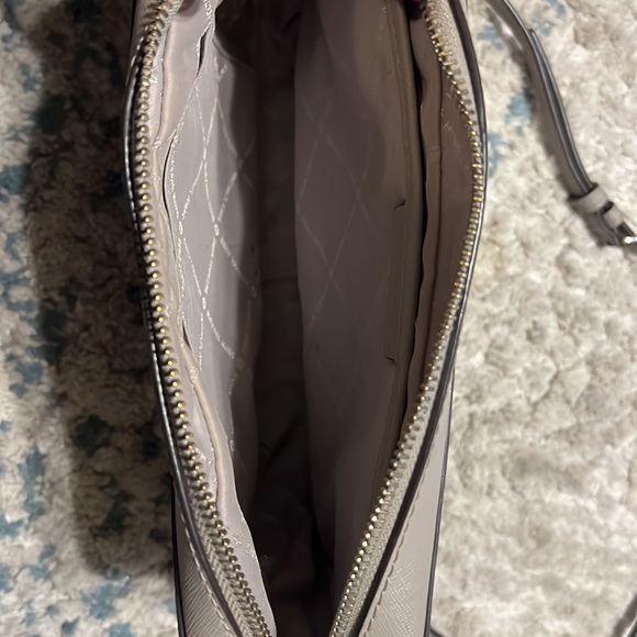 Michael Kors cross body - Picture 5 of 5